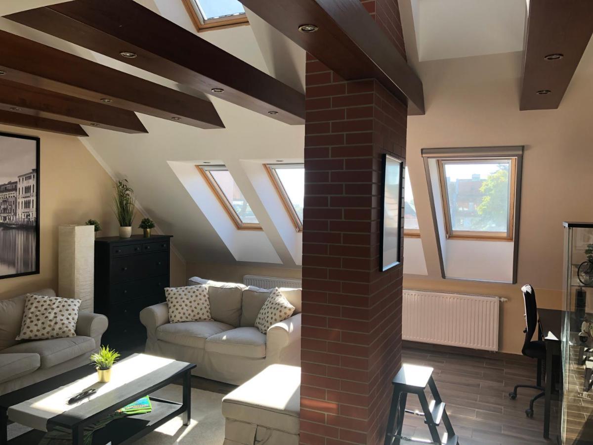 Galeria Apartmanhaz Keszthely Exterior foto